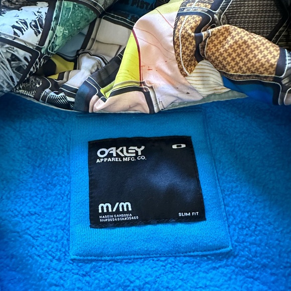 Oakley Hoodie - Picture 2 of 2